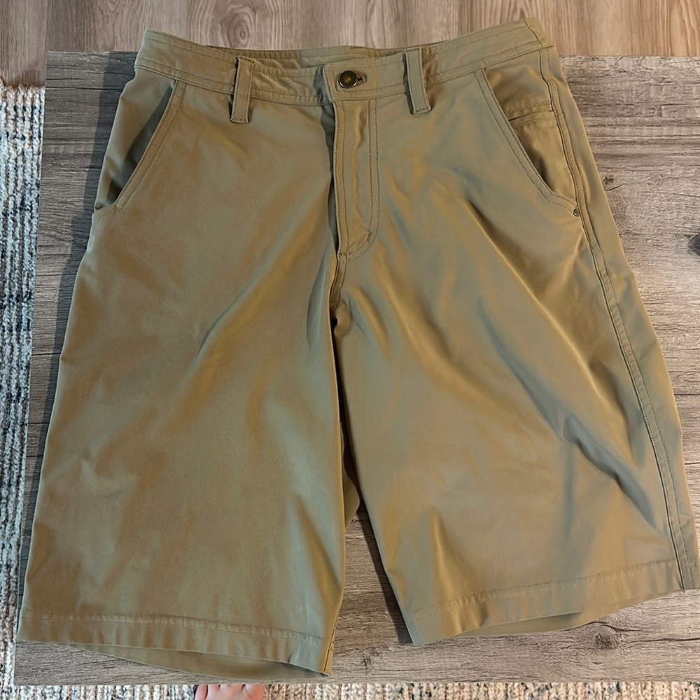 Lululemon men’s shorts